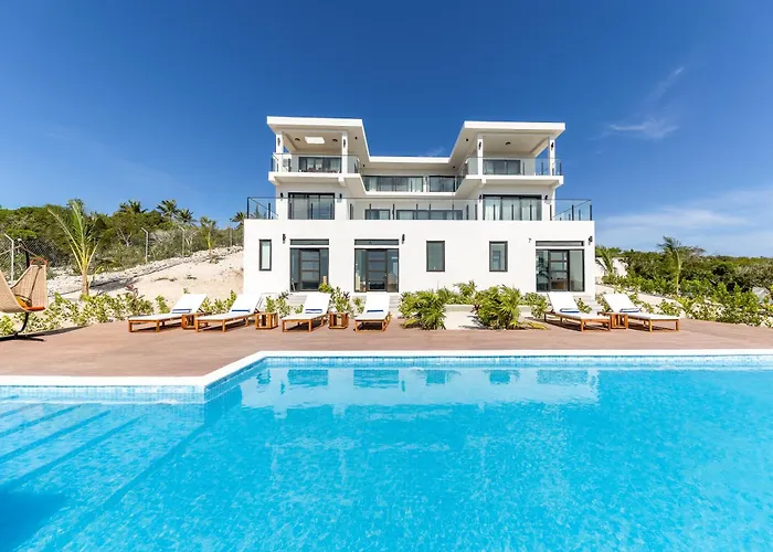 Jade I Long Bay Retreat I Luxury Stay Near Grace Bay & Long Bay Beach