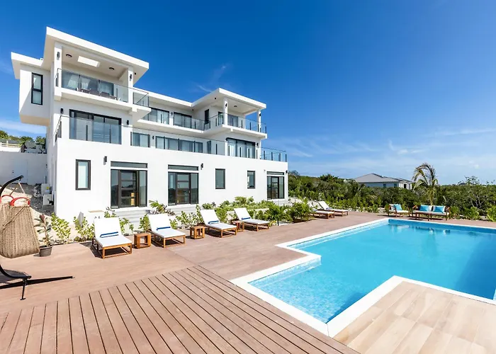 Jade I Long Bay Retreat I Luxury Stay Near Grace Bay & Long Bay Beach
